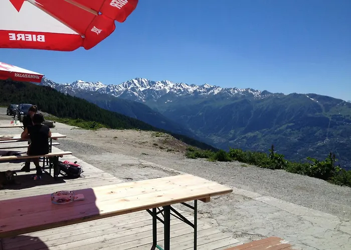 Lana In Sonniger, Ruhiger Lage